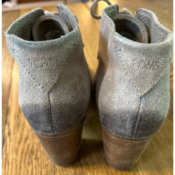 TOMS Lunata Lace up Bootie Tan Burnished Suede Sz 8 Block Heel
Neutral - Picture 4 of 7